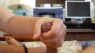 Amigo masturbación con la mano