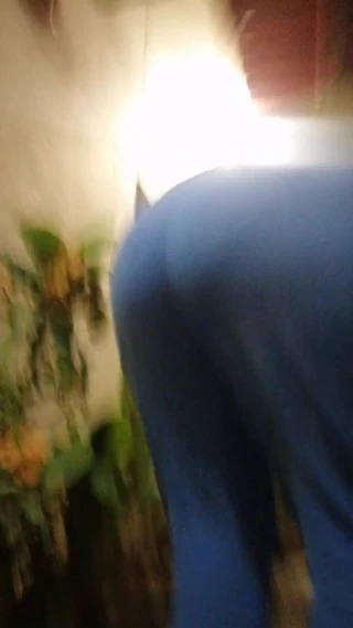 Empinada te ves bien nalgona Gris culo rico