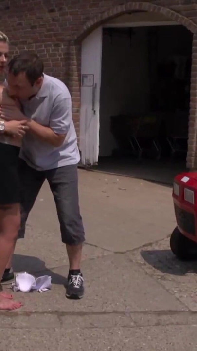 Jaw-dropping moment from "Tattoo Schlampe auf dem Traktor gefickt"