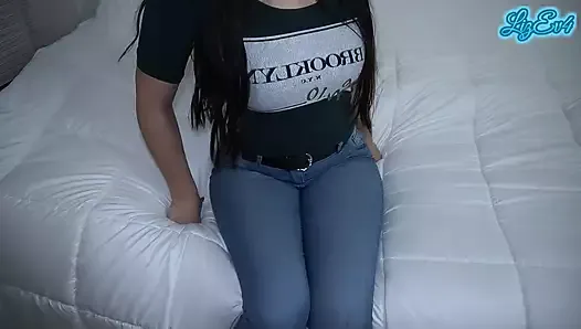 tremendous ass of my friend's girlfriend with tight jeans. real orgasm and creampie. She left my semen inside her pussy