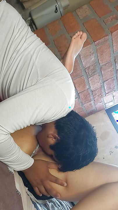 Menjilat Memek, Masturbasi Perempuan