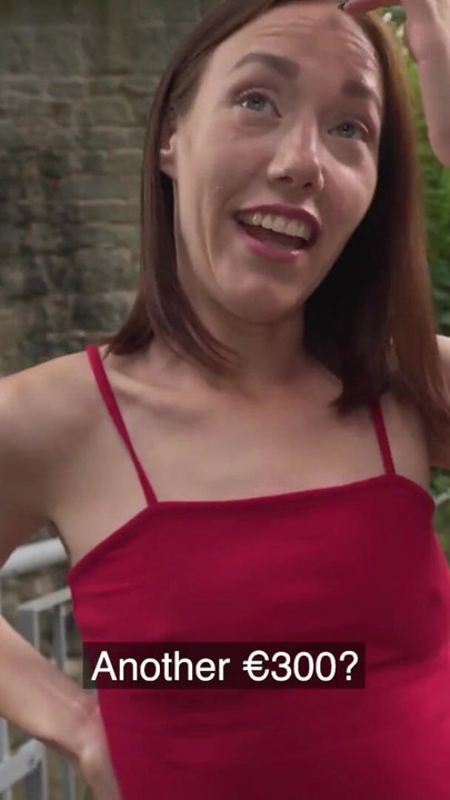 Javni agent - Mršava Ruskinja jebana u javnosti u POV-u | Isječak 1