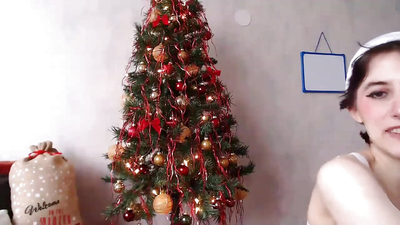 Dekoracija božićne jelke uživo!
