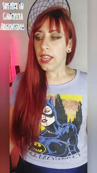Shyyfxx Jag upptäcker min styvbror onanerar med mina underkläder och jag förödmjukar honom tills han cums