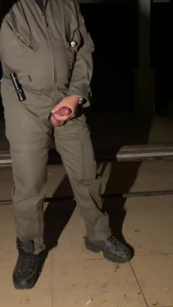 从“下班后决定穿着我的机械连衣裤撸管并拍摄流着白浆的精液 - 湿透的”的必看时刻