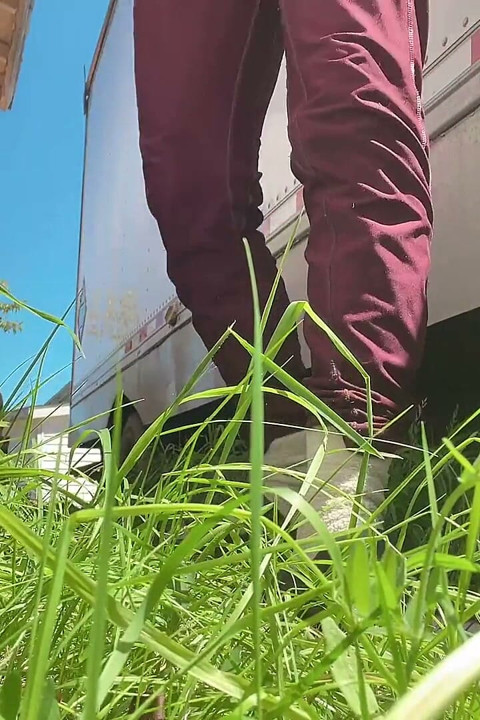 Find a Private Spot for Piss
