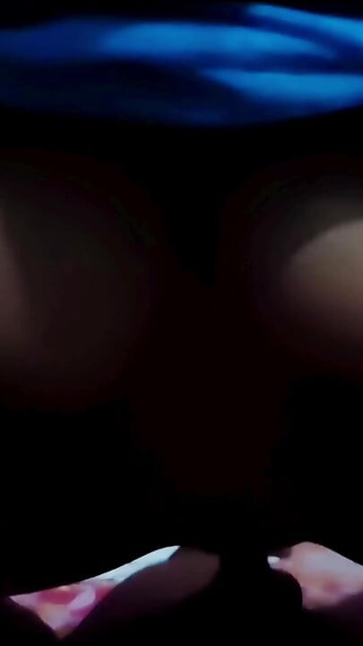 Apna bhabhi ko ghar me bolay pore rate chodaiy kiya