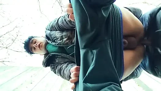 Prezervatifsiz şiplak ve twink'in içine boşalma