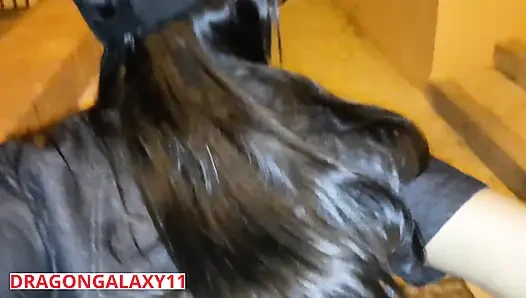 (Рискованно на публике) Анальный секс и кримпай на улице с сексуальной латиной в колледже в видео от первого лица