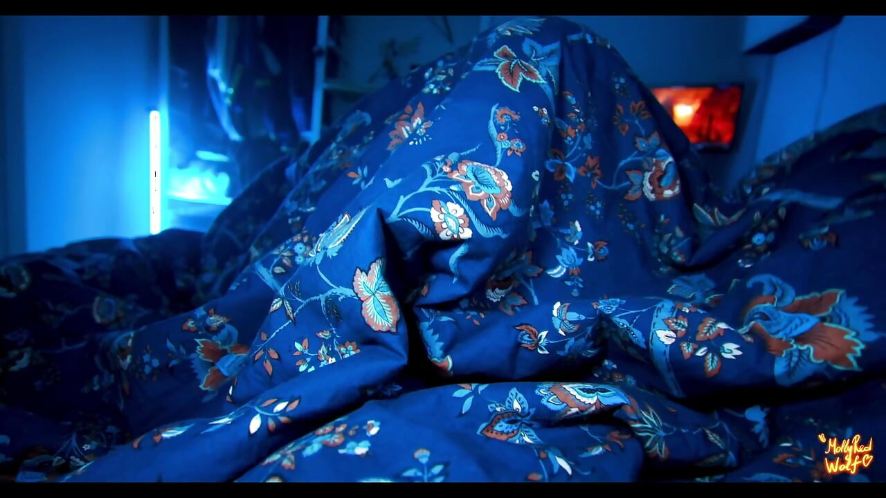 악몽에서 섹시한 유령 따먹기 - MollyRedWolf