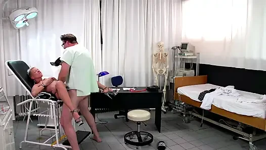 Blonde MILF Double Penetration Doctor Exam Fuck