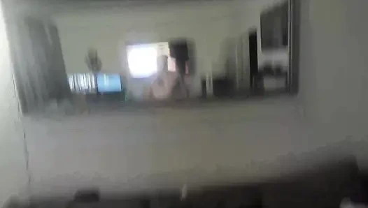 Saya perlu menjilat dildo kotor hingga bersih