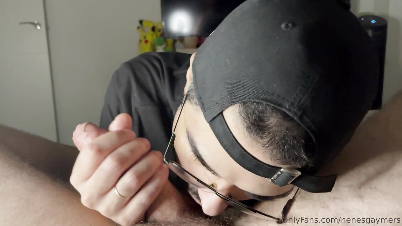 getting huge cumshot in mouth from my friend big dick