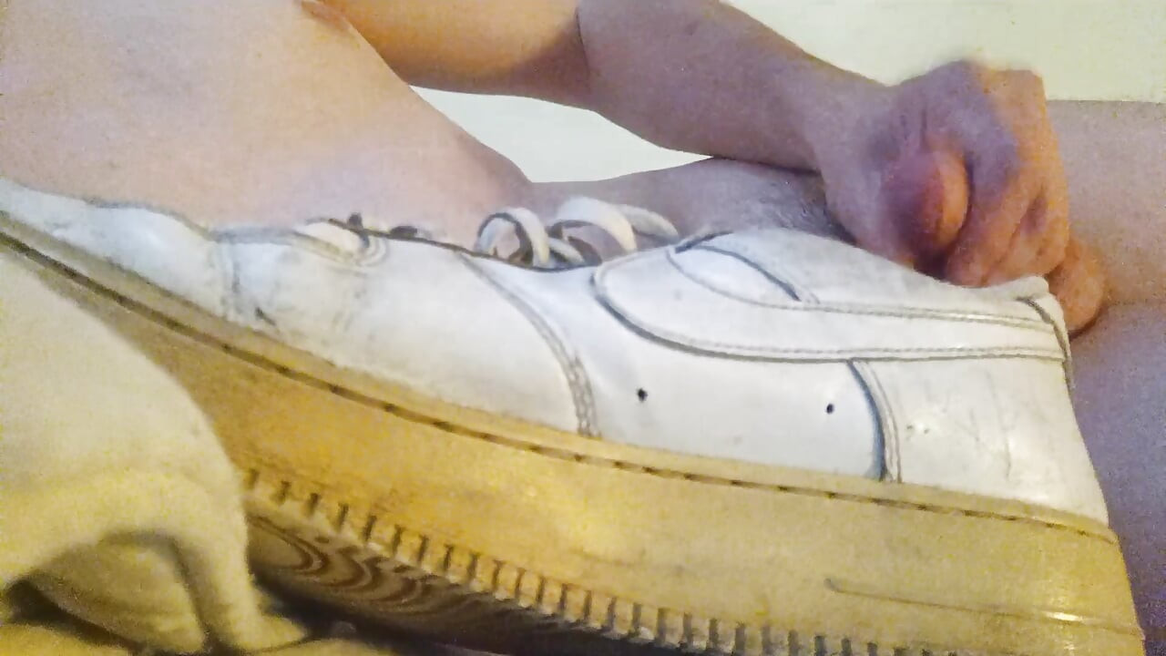 Šukám své tenisky air force 1