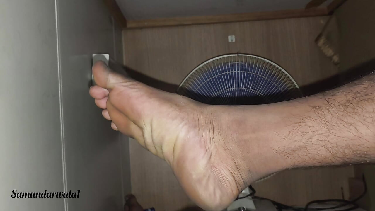Dick show in bed