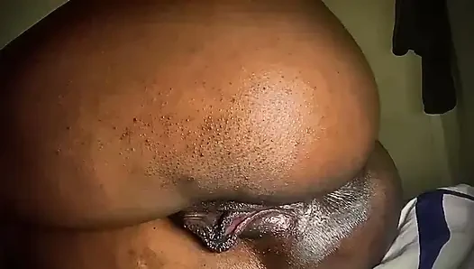 I don't know why my pussy is always attracted by the cucumber