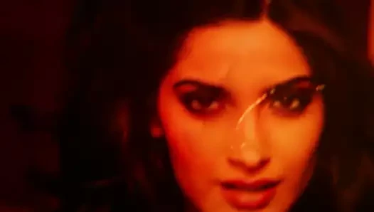Sonam kapoor boşalmak haraç tarafından haraç