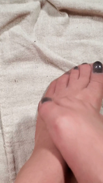 Do you like getting Pantyhose Footjobs? - Love working a big cock between my feet until they are covered in warm cum! | Clip 1