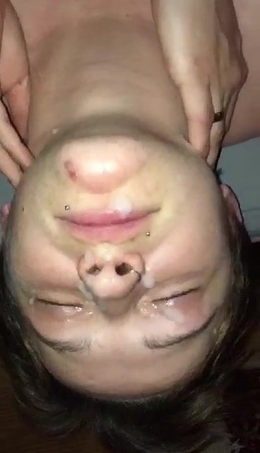 Caroline prima teret na licu