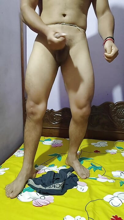 Gym boy masturbate