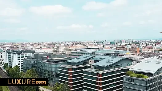 Perjalanan bersama untuk kenikmatan terbesar mereka