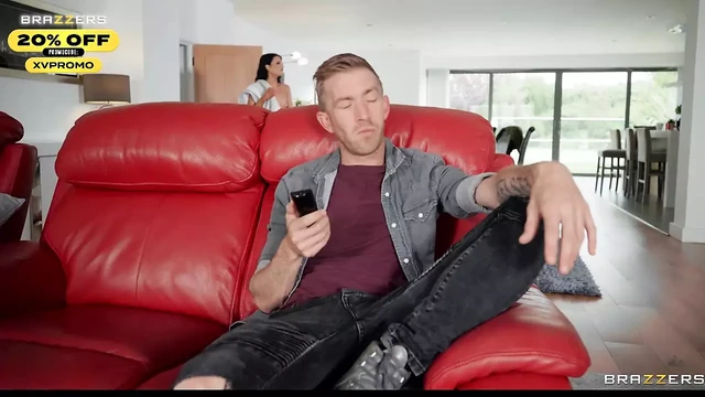 Playing Hard To Get Evangeline Love Brazzers