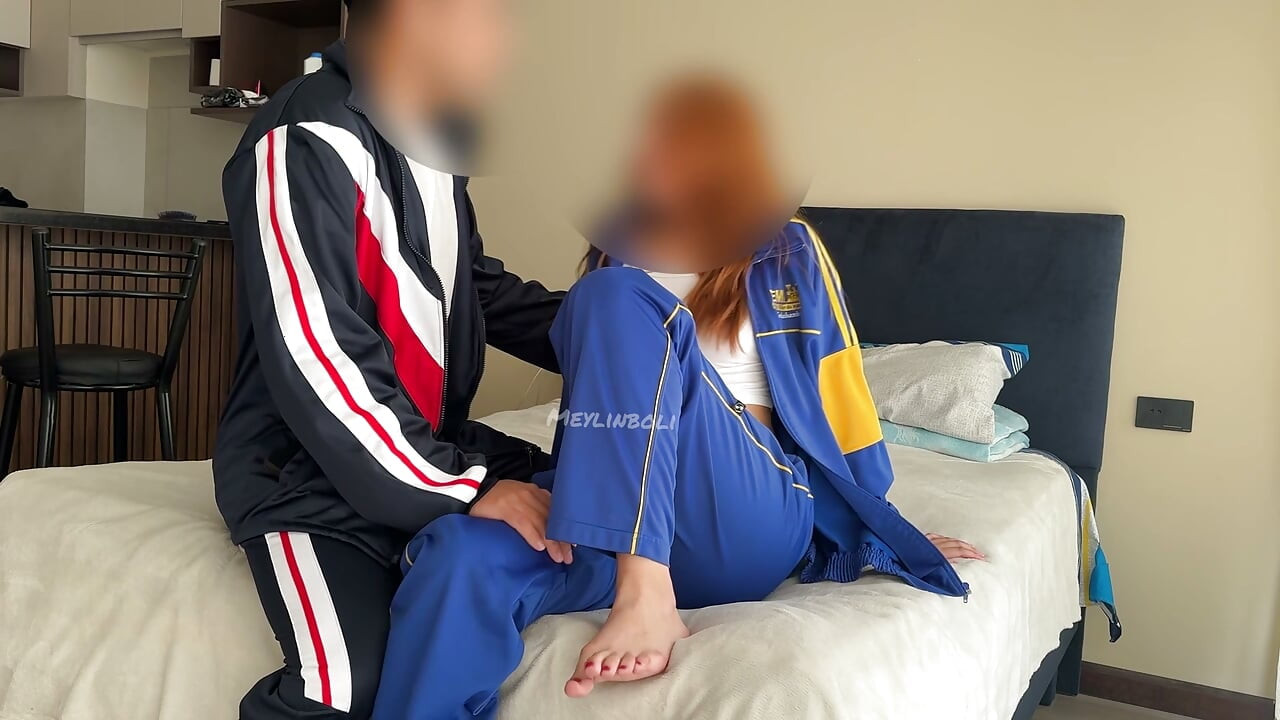 krishchiyan kolej ki chhaatra apne premi ko choosna sikhti hai aur peshevar choosne vaali ki tarah karti hai