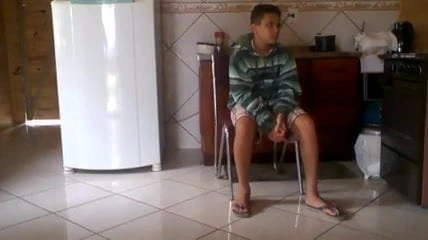 Havaiana gostosa nos pes
