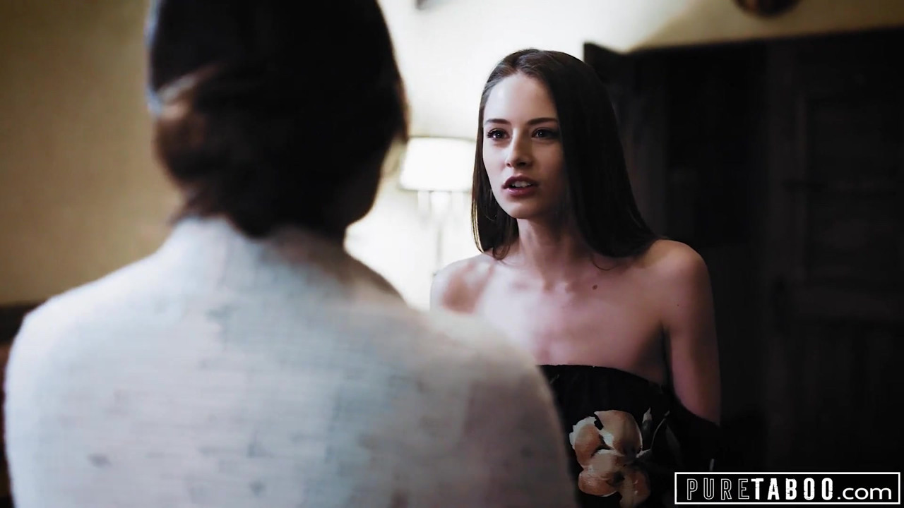 継母と継父と捕まる純粋なタブー、カイラー・クインが参加