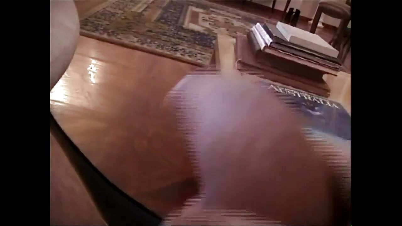 Maskeli gerçek İtalyan sürtükler!