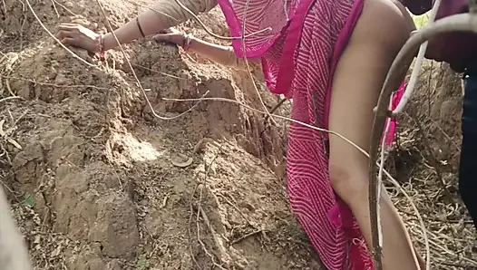 Boobs dikhne ke badle bhabhi ko chod liya aj
