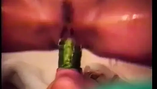 Lesben mit dicken möpsen, blonde retro-muschi lecken großen dildo penetriert