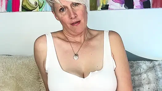 StepMommy Helps StepDaughter Relax Before Bed (JOI)