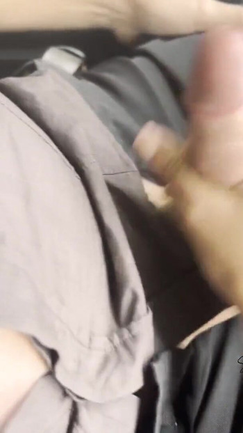 Σημαντική στιγμή από το "Cumming while driving, 2 closeup clit orgasms for her and a huge cum load for him"