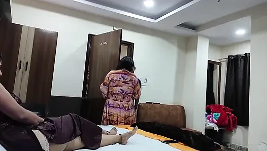 Do pyaasi aurat, tam film, iki kız ve iki erkek, tam Hintçe sesli biseksüel oyun