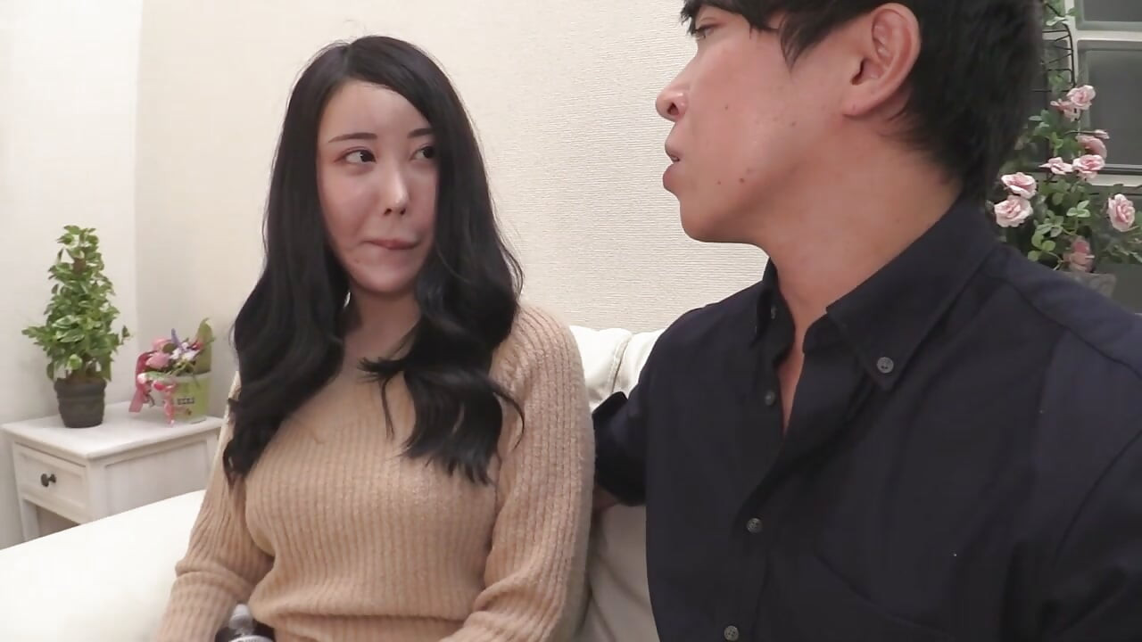 Runa Yamagishi Brings a Sweet Smile and Playful Energy to the Room