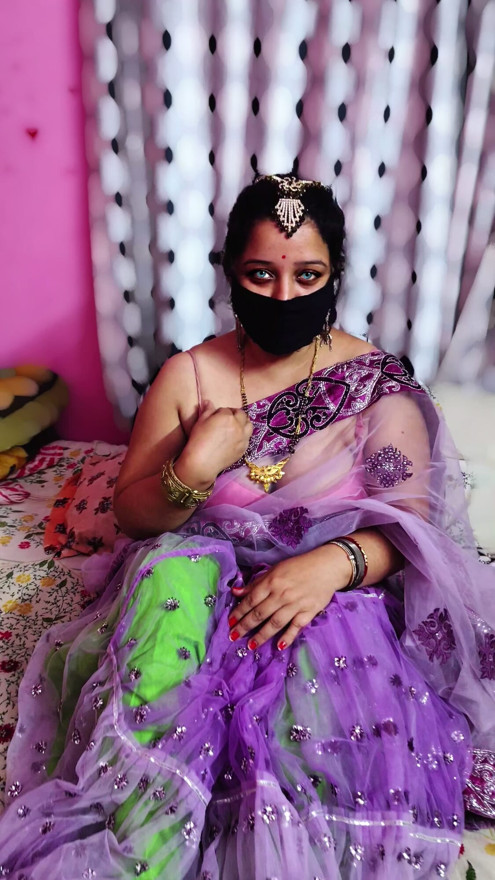 Beautiful Indian  sexy   Randi hot wife