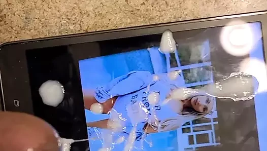 Wwe divalarına boşalıyor