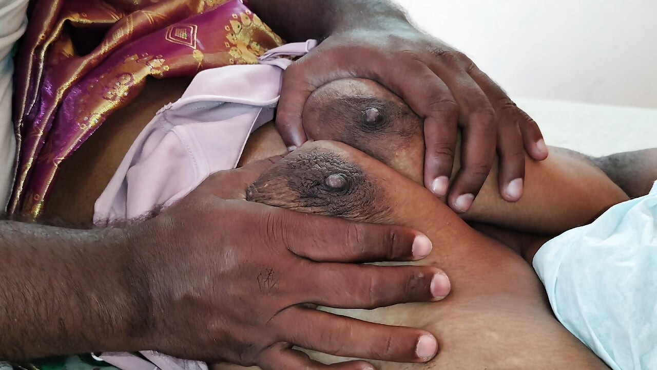 Housewife aunty tamil romance in bed