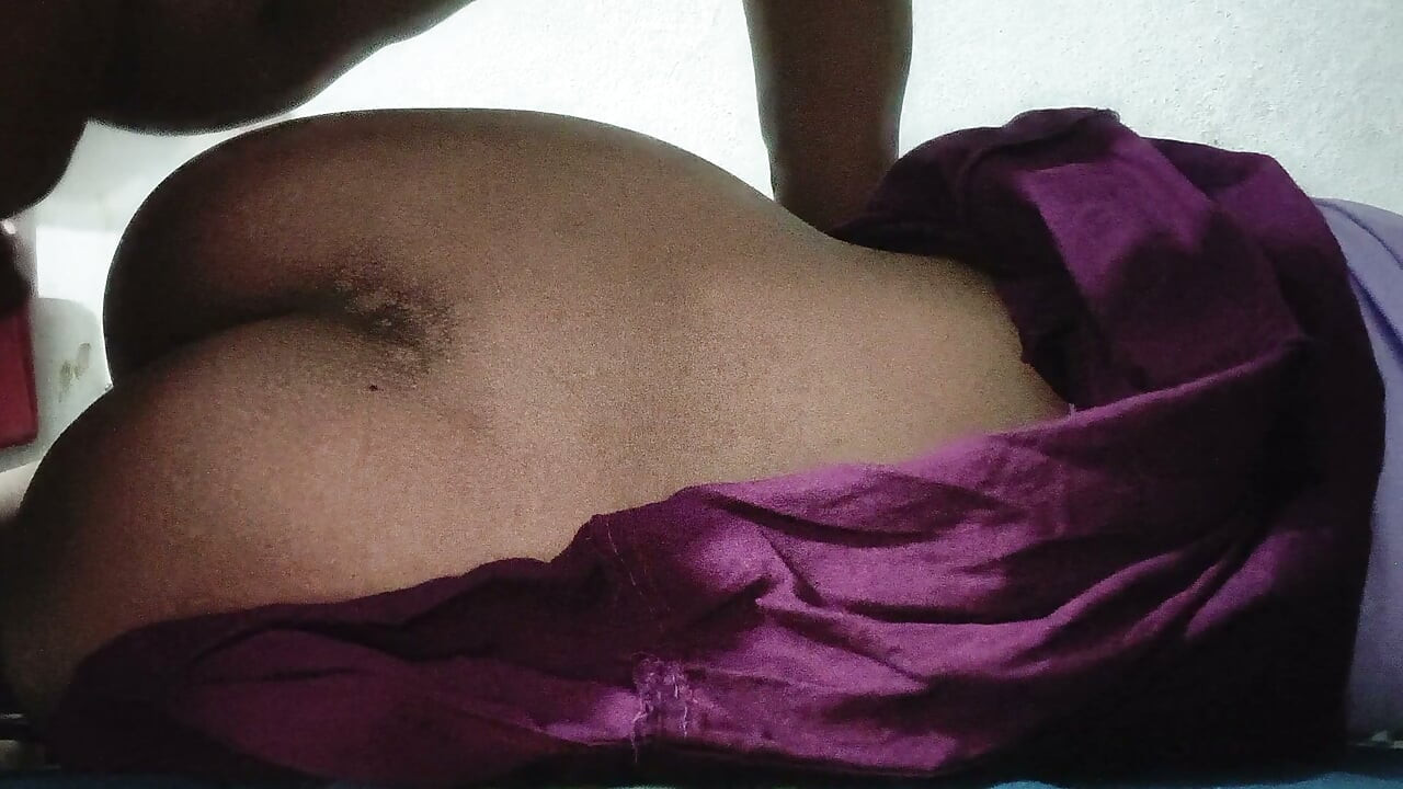 Old man and teen age girl on bed fucking