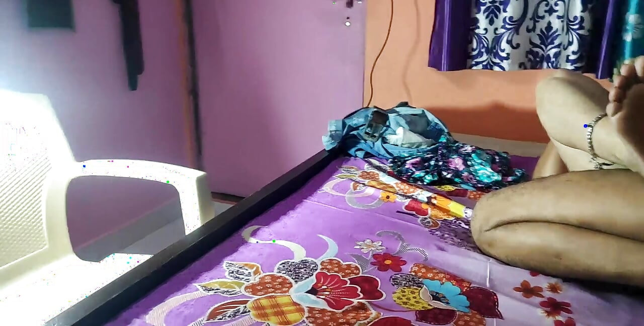 Šogorica Mamta mi je rekla da mi je susjeda sama u kući, dođi me jebati