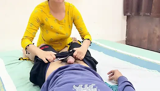Üvey anne yanlış hapı alıyor ve sonunda ona cinsel artırıcı veriyor