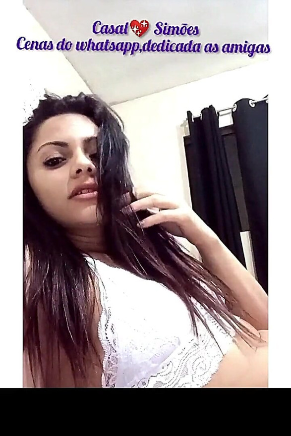 זוג חם רק על שובב לבדוק את זה