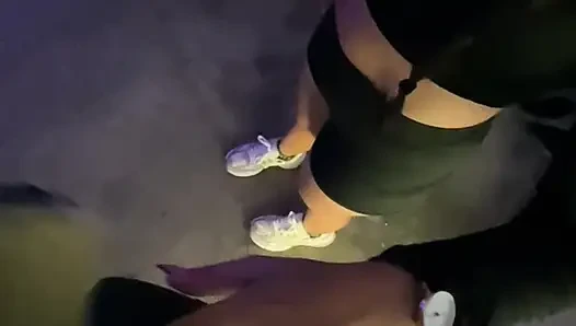 Ücret için geldi ve ona ödeme yapmadığı için onun yarağını emdim bölüm 1