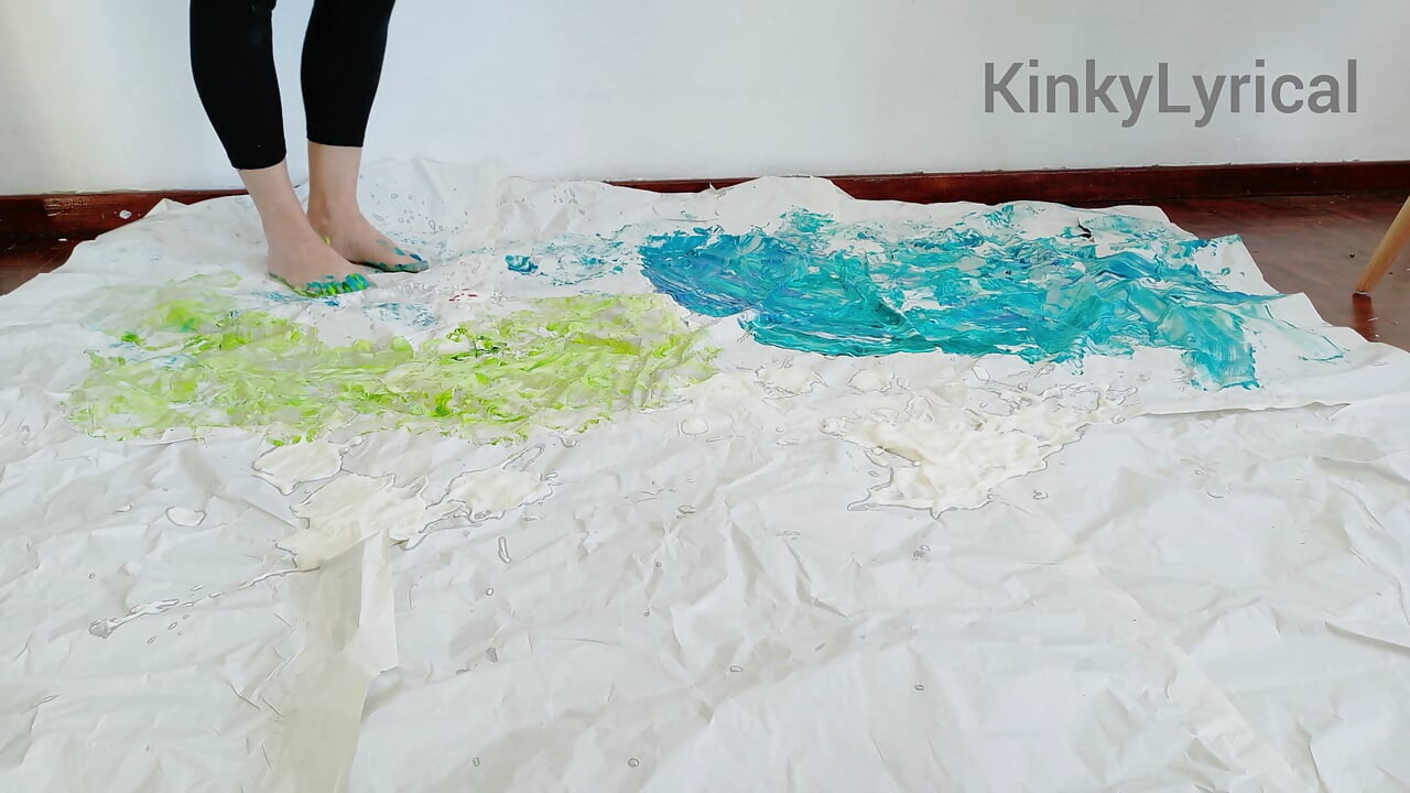 ศิลปะเท้า - ทาสีด้วยเท้า