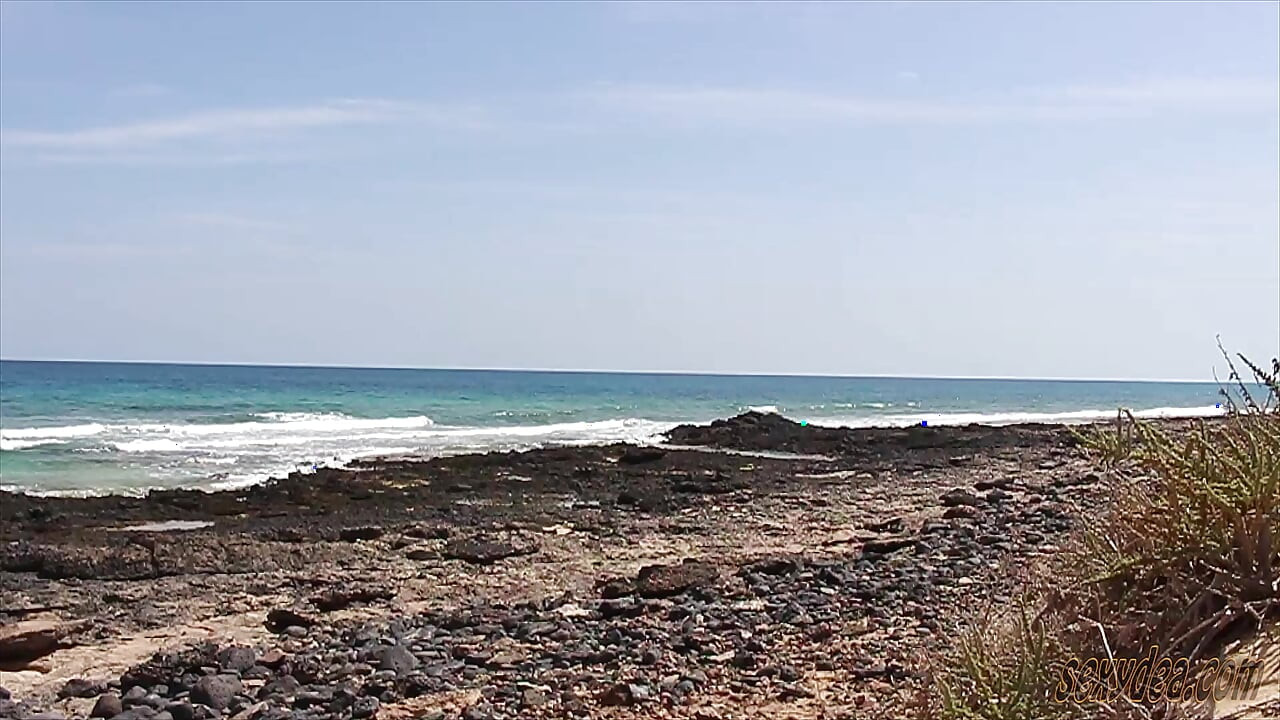 Fuerteventura bắn nước trên bãi biển