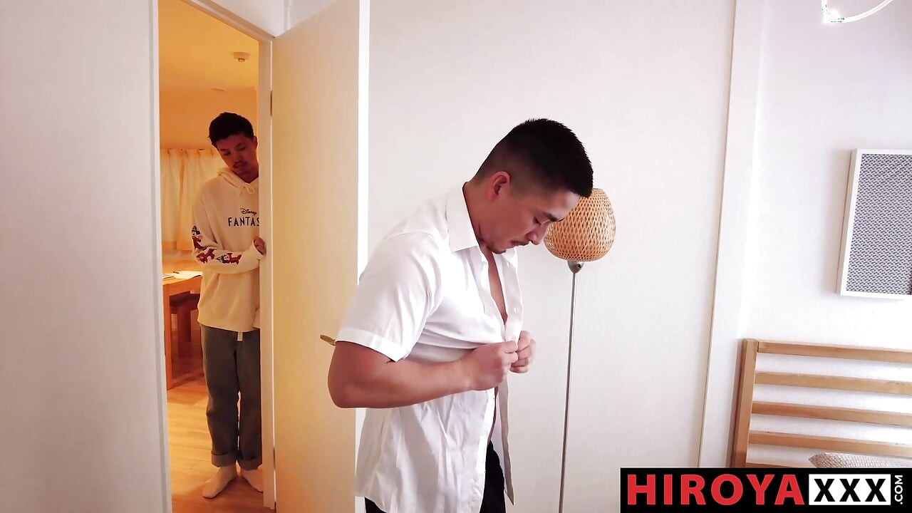 히로 발정난 문제를 해결하는 자지 연인 히로야