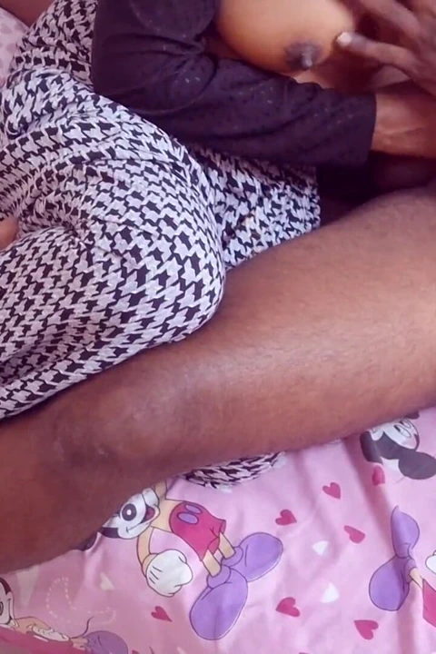 Well Wisher乱搞印度已婚女士