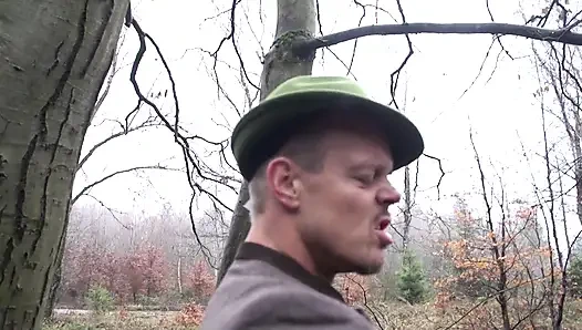 Горячие немецкие девушки обожают трахаться в обе дырки