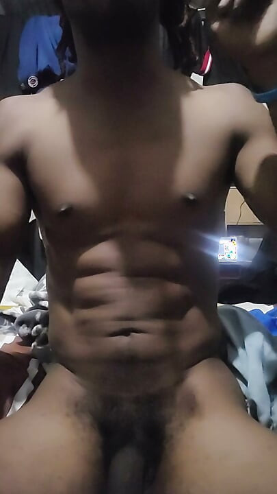 흑인 대물 자지 조이보이에게 따먹히는 핏 애슬레틱 바디